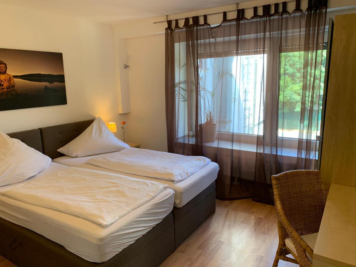 Hotel Restaurant Latio Köln Eksteriør bilde